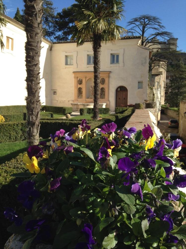 Отель Palazzo Leti Residenza D'Epoca Сполето Экстерьер фото