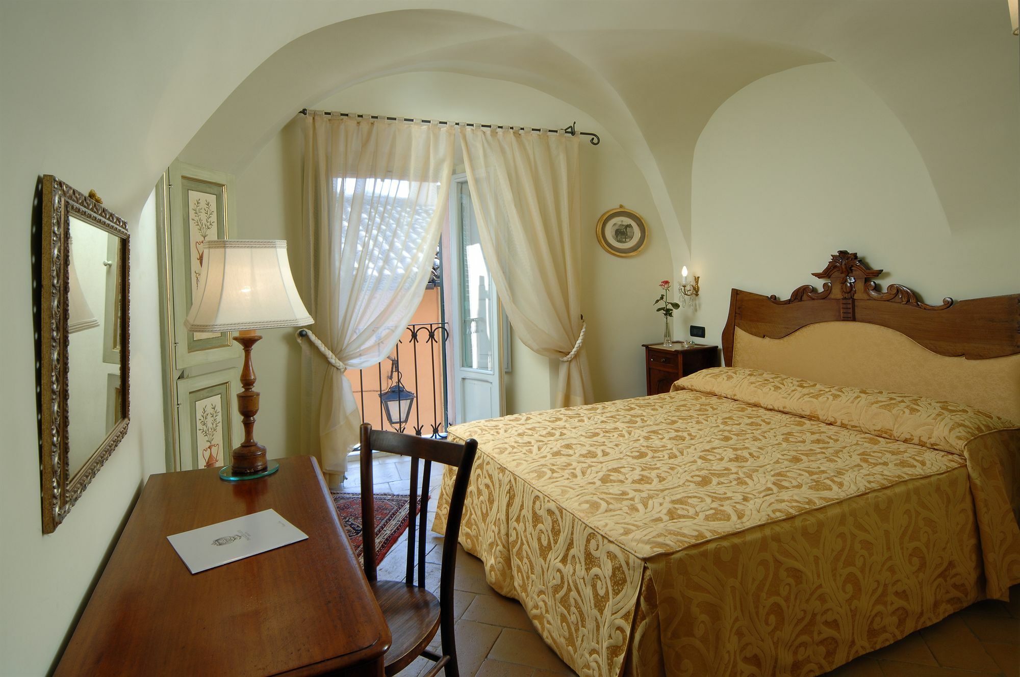 Отель Palazzo Leti Residenza D'Epoca Сполето Экстерьер фото